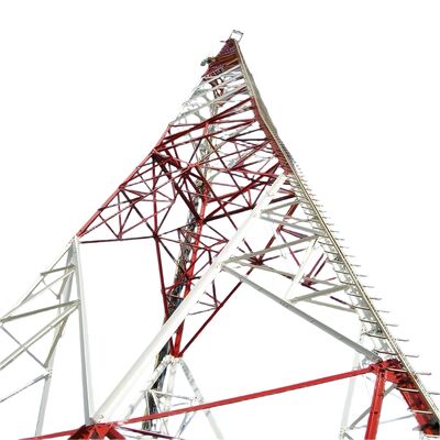 Torre de Telecomunicações de Cobertura Urbana Externa para Sinal 4G em Aço Galvanizado Angular de 3 Pernas por Imersão a Quente