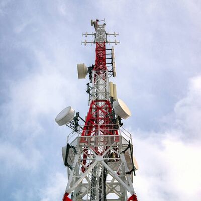 20 30 40 60 M medidor de mergulho quente galvanizado torre de aço com ângulo de 4 pernas multi antena para 5G urbano
