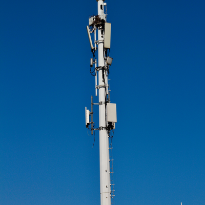 torre Monopole personalizada cor de 36 metros para o desenvolvimento do Central Park 5G da cidade