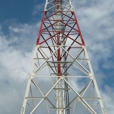 Torre de rádio auto-sustentável galvanizada a quente 5 km Wifi telefone celular satélite torre de rádio de microondas