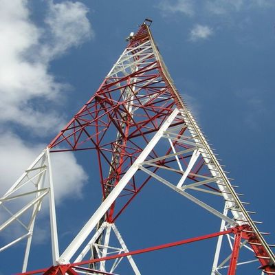 Televisão por satélite Microondas sinal de rádio Estrutura de aço Torre Comunicações sem fio Mast 3 pernas Torre de aço angular