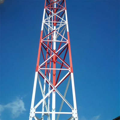 50m Antenna de microondas Torre autossustentável Design de grelha de 3 pernas Torre de aço de telecomunicações