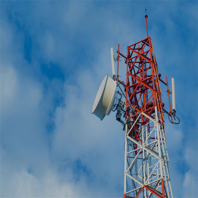 5G Wireless Antenna Torre 4 pernas ângulo de aço Ferro torre de rede auto-suportando