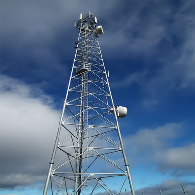 Aço redondo Comunicação Telefone móvel Torre de grelha auto-sustentável Antenna Tubular Mast 3 pernas