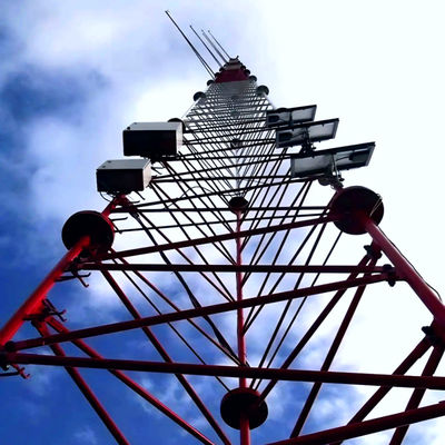 Torre de transmissão galvanizada com rede de aço tubular 30 40 50 Meter Telecom 5G/4G/3G