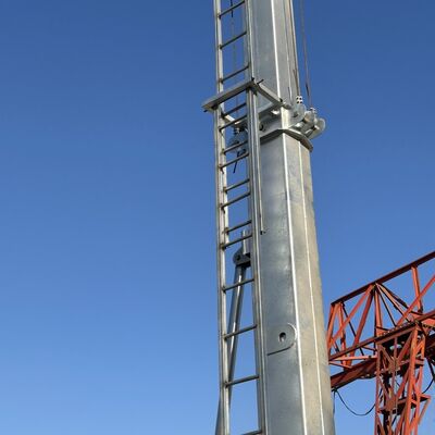Monopólio Torre Telescópica 15-25M Caminhão de Aço Galvanizado Montado Antenna de Comunicação 40M/S Eólico Certificado ISO
