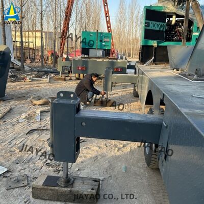 Torre telescópica pesada com desvio vertical inferior a um por mil, oferecendo desempenho para tarefas de comunicação e iluminação