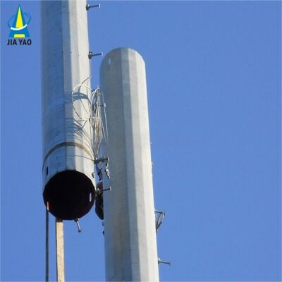 Monopole Tower telecom com design de eixo sólido e opções de tratamento de superfície, incluindo galvanização a quente e pintura