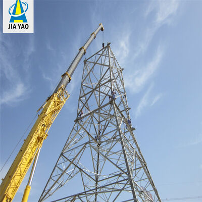 A torre integrada da antena do painel solar galvanizou a torre remota das telecomunicações da área de 16 26 36M 5G 4G