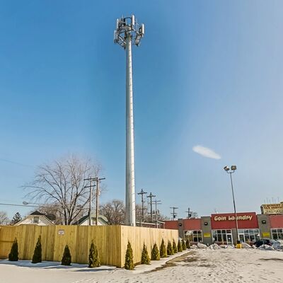 18 26 34M Paisagem Urbana Monopole Aço Galvanizado Autoportante Exterior 5G 4G Wifi Torre Estética de Telecomunicações