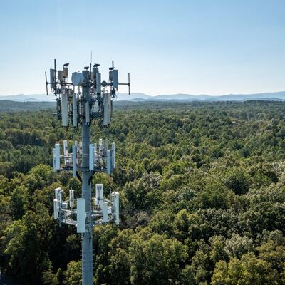 14 20 26M Tamanho Compacto Monopole Aço Galvanizado Autoportante Exterior 5G 4G Satélite Torre de Telecomunicações de Pequena Área