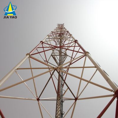 torre equipada com pernas de telecomunicações de tubo resistente à vibração de 40M 3 para uma comunicação da estação