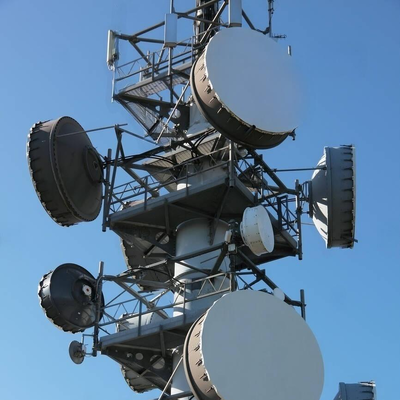 torre Monopole customizável da cor de 40M para o bloco de negócios do turismo cultural