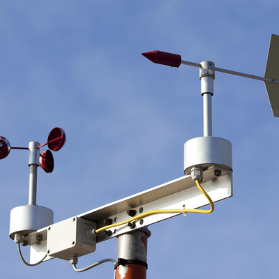Torre de anemômetro de alta resistência com treliça de 60m-100m com montagens de sensor multinível para avaliação de recursos de parques eólicos